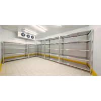 Walk In Coolers / Freezers