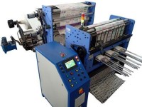 Automatischer Papierrohlingdruck Mit Stanzmaschine